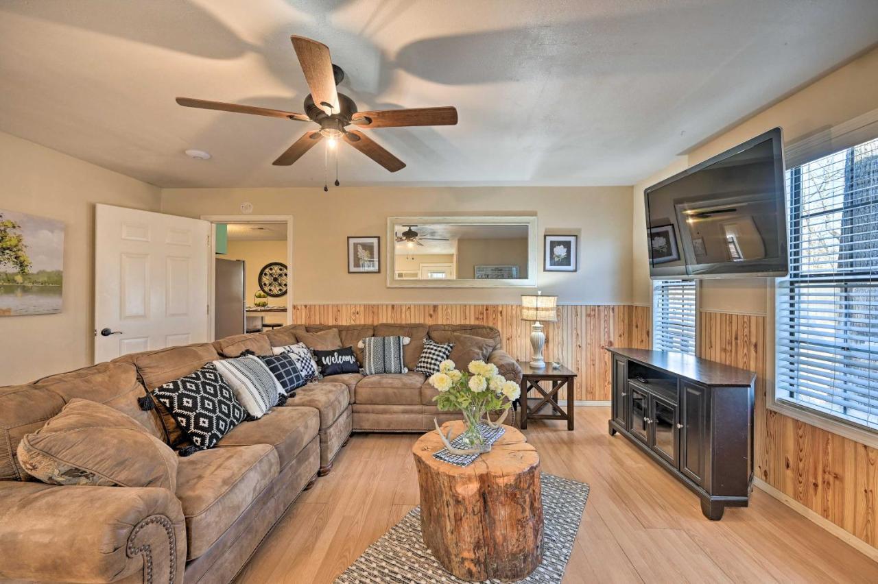 Pet-Friendly Shady Oaks Broken Bow Gem With Patio! Villa ภายนอก รูปภาพ